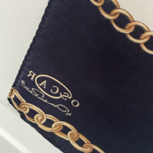 Oscar de la Renta Vintage Chain Link Rectangle Scarf - Picture 7 of 9